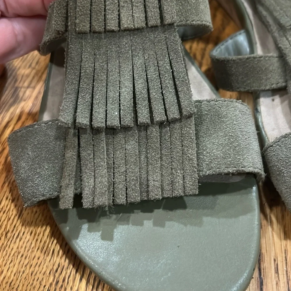 Clark’s Olive Suede Abigail Sun Fringe  Wedge Sandals